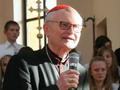 Kardināls aicina glābiņu meklēt garīgajās un ģimenes vērtībās