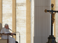 Benedikts XVI: Baznīca ir "svēto komūnija"; lūgšana par mirušajiem ir nepieciešama