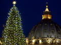 Benedikts XVI aicina izdzīvot Ziemssvētkus patiesi kristīgā garā
