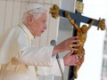 Benedikts XVI: Dieva labestība ir stiprāka par cilvēka vājumu