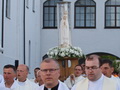 Marija bija unir viena no mums, un mēs drīkstam viņu uzlūkot, viņai tuvoties, viņu uzrunāt