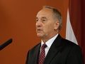 Valsts prezidents pateicas pāvestam Benediktam XVI par garīgo kalpošanu