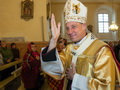 Arhibīskapa aicinājums priesteriem un draudzēm