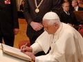 Dialogs starp pāvestu Benediktu XVI un neticīgu matemātiķi