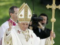 Benedikts XVI: spēt izvērtēt un pieņemt jaunās ekleziālās kustības