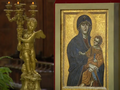 Zem Marijas mīlošā skatiena pāvests lūdzas par mieru pasaulē